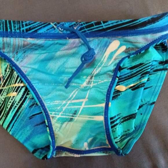 VINTAGE 1" SIDES CATALINA SWIM BRIEF, BLUE DESIGN, ASIAN SIZE "M" (Pre-Owned) - Picture 5 of 6